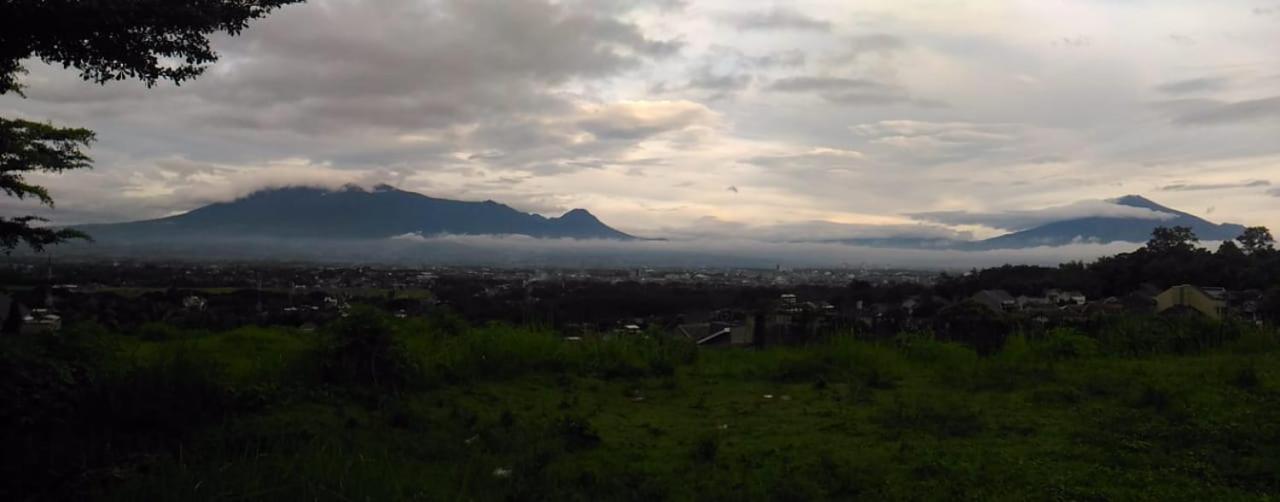 Villa Malang Puncak Buring Esterno foto